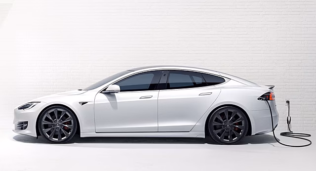 В Москве сгорела самодельная Tesla за 200 000 рублей