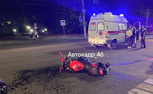 В Курске 4 июня в ДТП травмы получила 25-летняя водитель мотоцикла