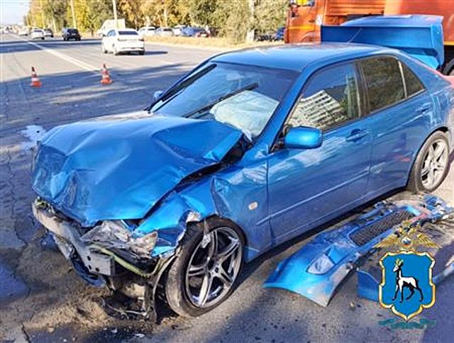 В Тольятти 75-летняя автомобилистка устроила ДТП и попала в больницу