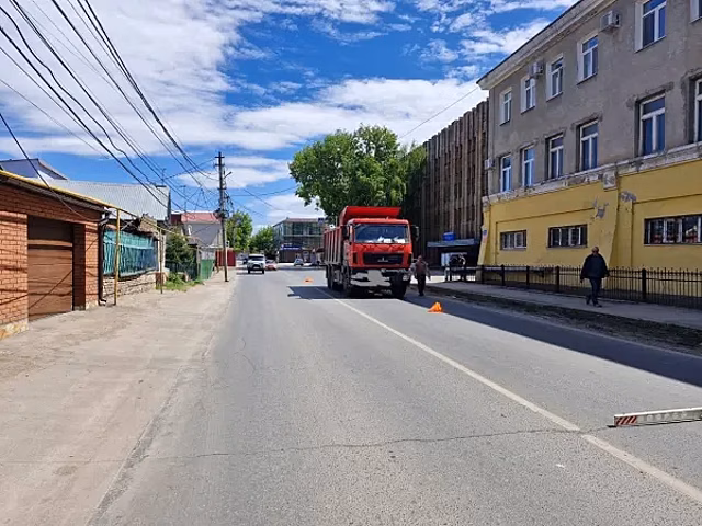 В Самаре 23 мая женщина попала под грузовик