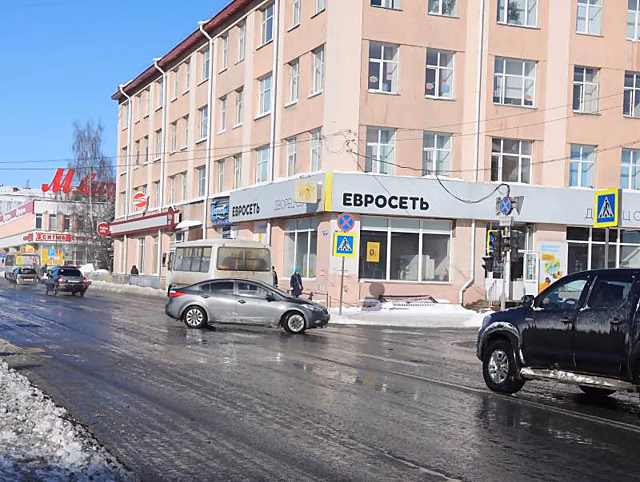 На участке Троицкого проспекта запретят поворачивать налево