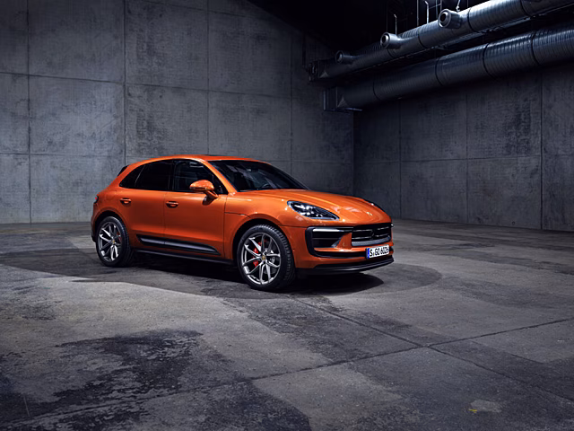 Porsche презентовал в России новый компактный кроссовер Macan и начал принимать заказы