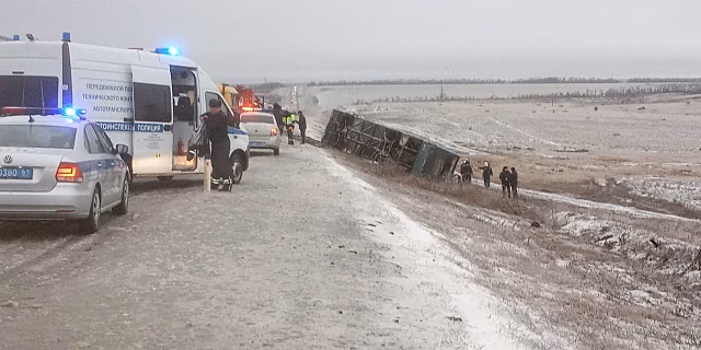 В Ростовской области опрокинулся пассажирский автобус Москва — Луганск
