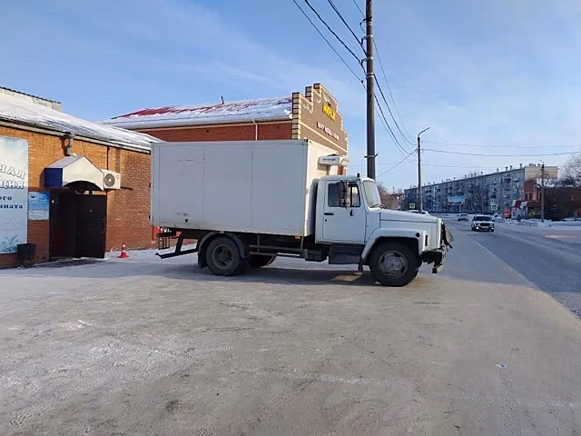Грузовик насмерть задавил своего водителя в Новосибирской области