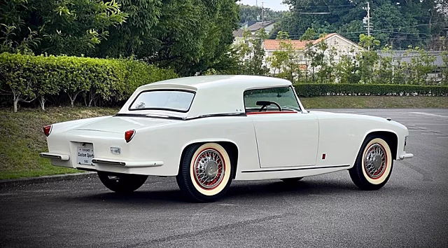 Toyota хранит этот единственный в своём роде Toyopet Crown Custom Sports, как зеницу ока