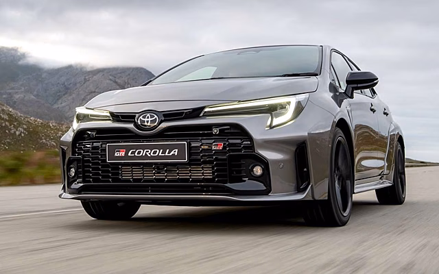 Toyota японцам больше не по карману: насколько взлетели цены на машины в Японии?