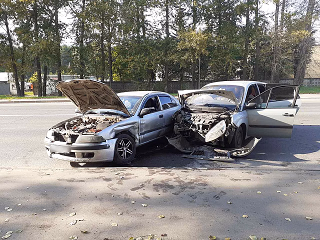 Молодой костромич получил права и устроил страшную аварию