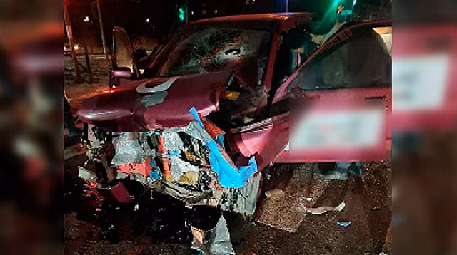 В Благовещенске произошла авария с участием такси, есть пострадавшие