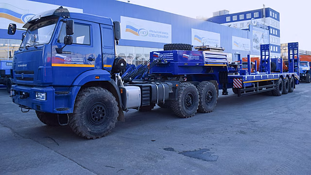 В России начались продажи 70-тонного полуприцепа-тяжеловоза УЗСТ 9177-070В3