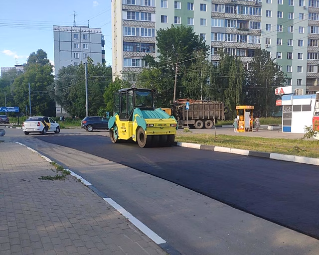 Дороги и тротуары у двух домов на проспекте Ленина отремонтировали