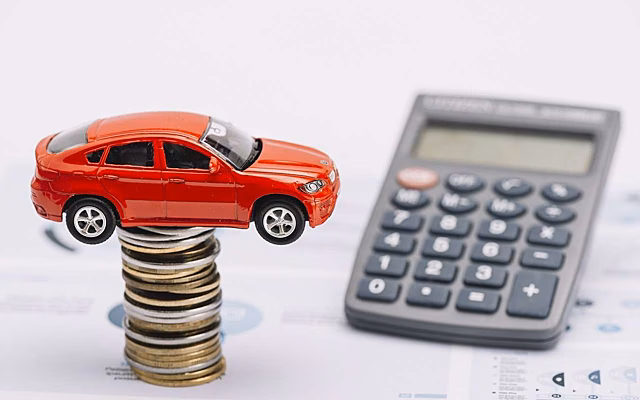 Продавцы закладывают колебания валют в стоимость авто: эксперт о ценах на рынке