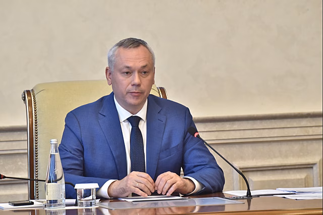 Губернатор Травников потребовал отчитаться за некачественный ремонт дорог в Новосибирской области