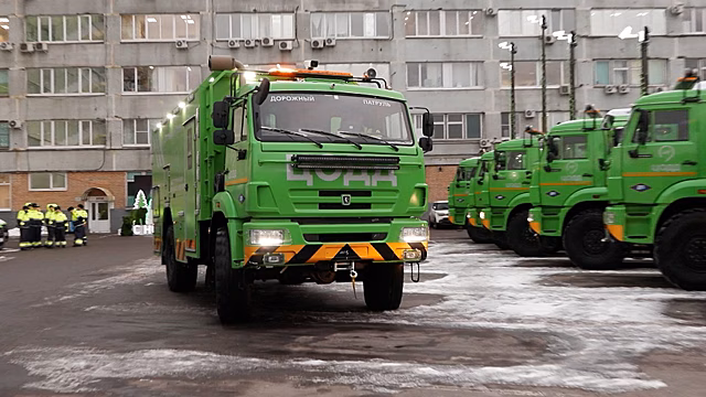 «Скорая помощь» в метель: автопарк ЦОДД получил новые мощные грузовики