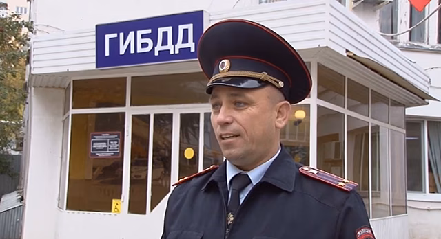 Главный патрульный Саратова дал свой номер, чтобы ему звонили