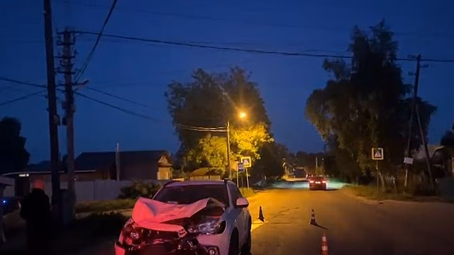 Два человека пострадали в ДТП с питбайком и легковушкой в Павлове