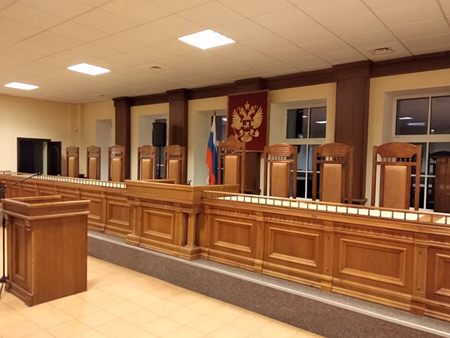 Костромской предприниматель решил, что вся земля вокруг — его