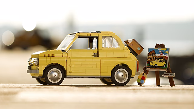 Fiat 500 от Lego имеет аналог в натуральную величину