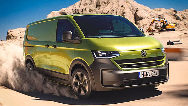 Появились первые фотографии нового Volkswagen Transporter