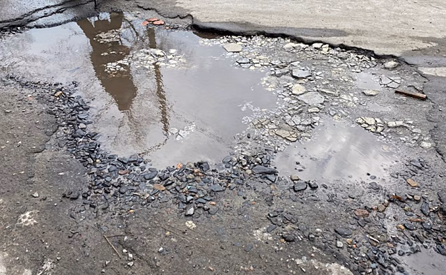 В Курске комитет дорожного хозяйства через суд обязали оценить состояние 1045 дорог