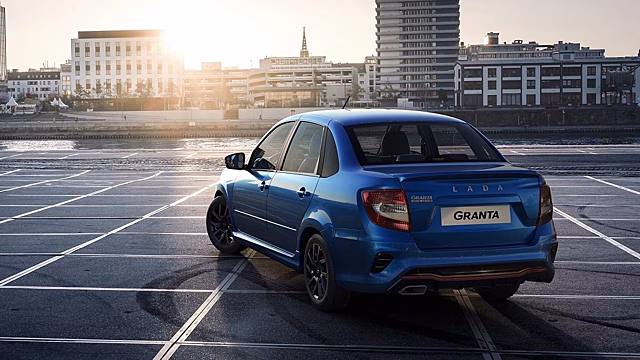 Новая Lada Granta стоит дешевле трехлетней