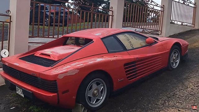 Брошенный на 17 лет Ferrari Testarossa восстанавливают до идеального состояния