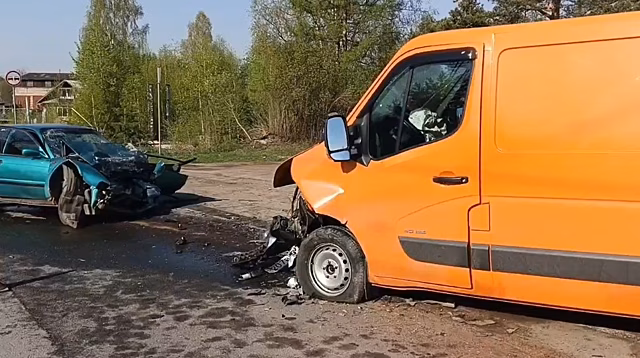 Водитель и пассажирка пострадали в ДТП в Нижегородской области