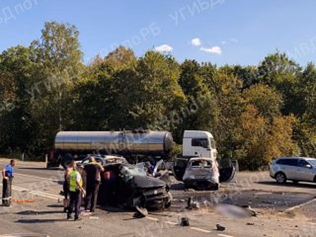 В Башкирии произошла смертельная авария с четырьмя автомобилями
