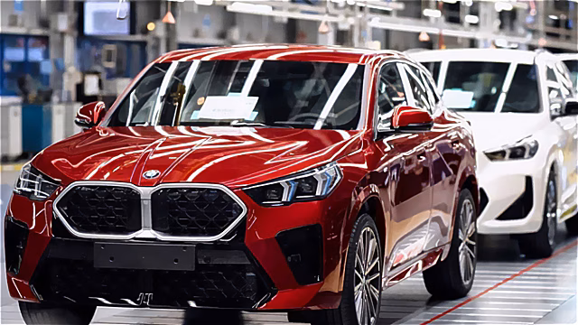 Новые BMW X2 и iX2 начали сходить с конвейера в Регенсбурге