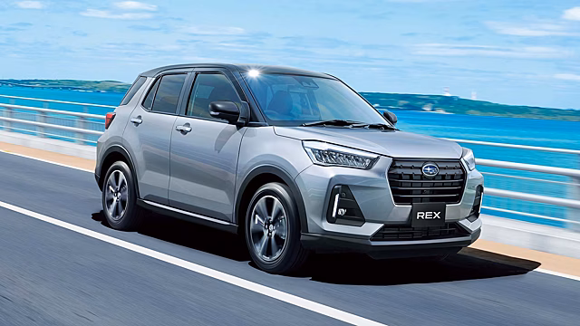 Кроссовер Subaru Rex – без полного привода, зато самый дешевый из “Плеяд”