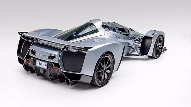 Компания Delage презентовала гибридный гиперкар D12 в новой версии Speedster