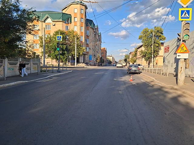 Подросток на самокате госпитализирован после столкновения с автомобилем в Оренбурге