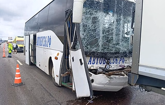 Число пострадавших в ДТП с автобусом в Воронежской области 5 июля выросло до 19