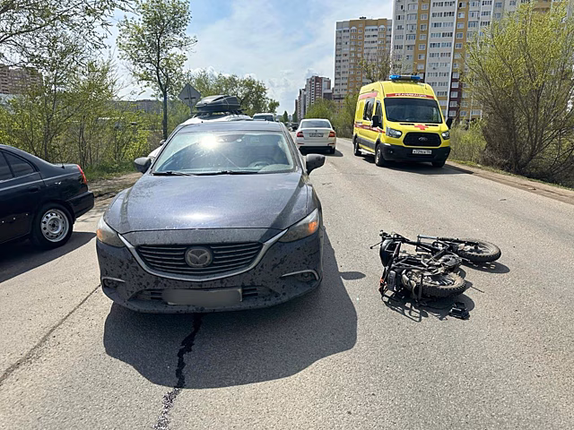 В Оренбурге в ДТП на улице Автомобилистов пострадал электросамокатчик