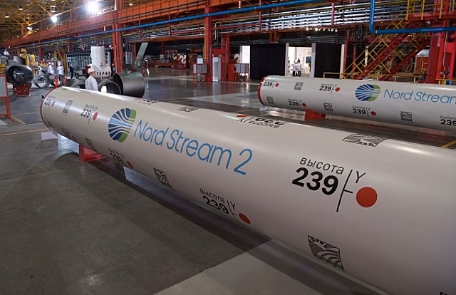Укладка газопровода «Северный поток - 2» возобновилась на Балтике