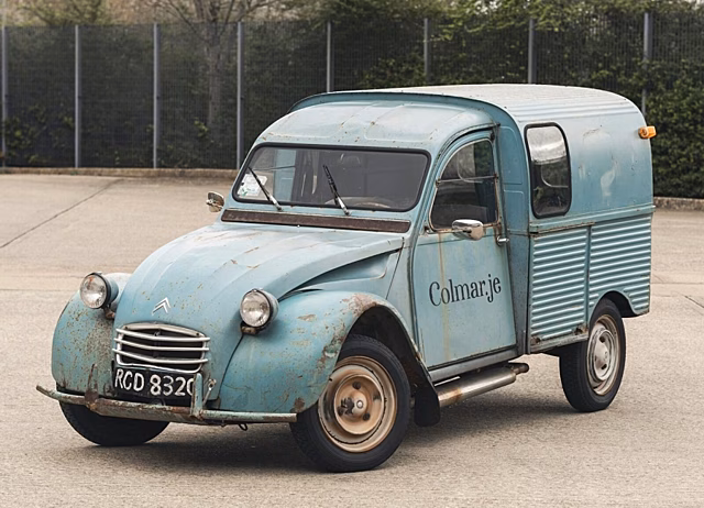 Идеальный слипер: ржавый фургон Citroen 2CV с двигателем от мотоцикла BMW