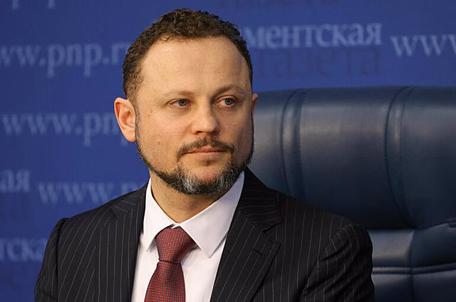 Права и шлемы: пользоваться самокатом может стать сложнее, но безопаснее