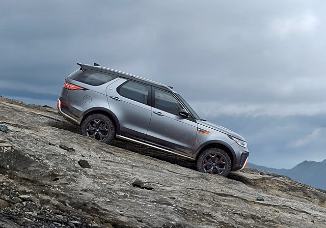 Jaguar Land Rover подготовит несколько хардкорных внедорожников