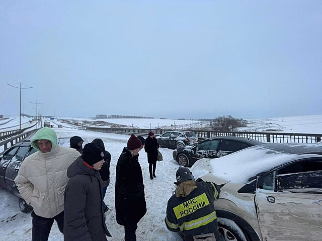 В Подмосковье ограничили въезд из Тульской области из-за массового ДТП