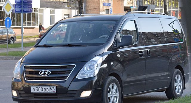 Hyundai представила новый пассажирский фургон