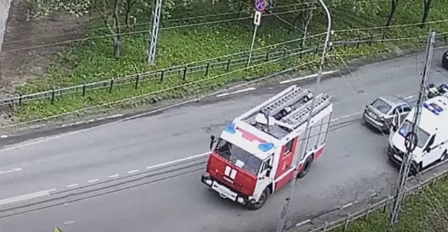 Мотоцикл и легковой автомобиль столкнулись в Петрозаводске