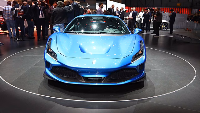 Ferrari представила в Женеве новый F8 Tributo