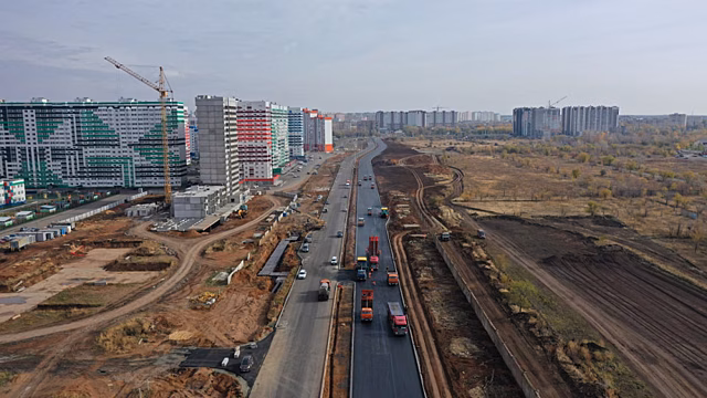 Дорогу на ул. Рокоссовского в Оренбурге строят с опережением графика