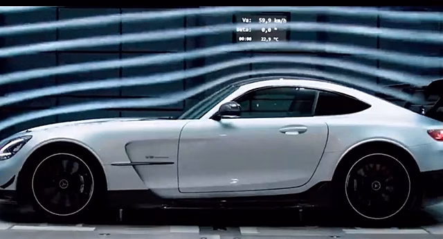 Компания Mercedes превратила тизер AMG GT в боевик с угоном