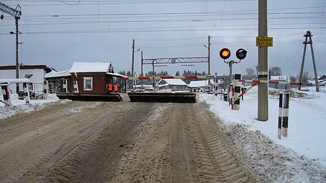 Контроль за железнодорожными переездами сегодня усилят в Вологде