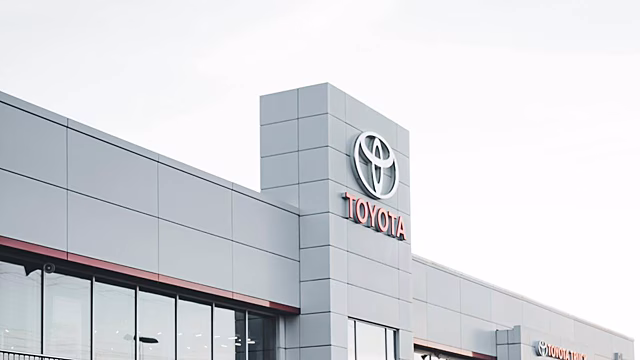 Завод Toyota в Питере готовят к расконсервации
