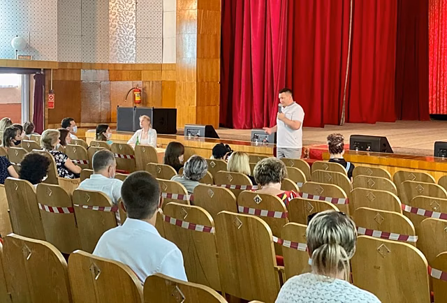 Депутат Андрей Воробьев пообщался с жителями Красноармейска