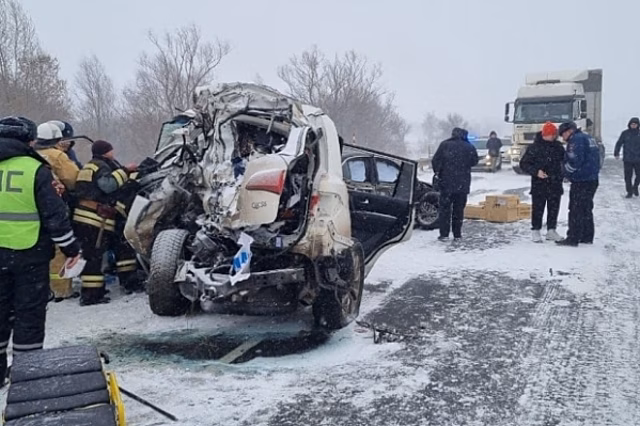 В массовом ДТП под Волгоградом погиб 11-летний ребенок