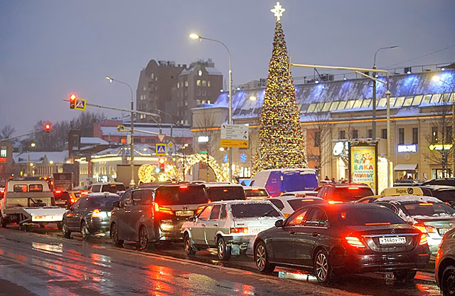 Предновогоднее предупреждение: москвичам рекомендуют не использовать автомобили с 16 по 25 декабря