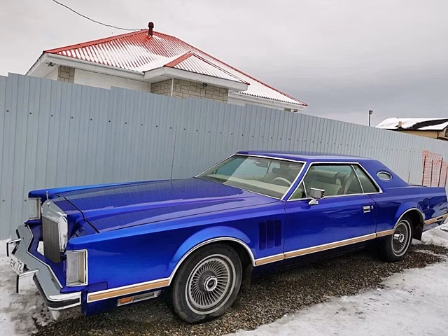 В Тюмени продают Lincoln Continental 1979 года за пять миллионов рублей