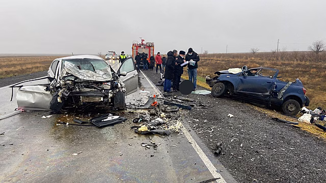 В ДТП в Калмыкии пострадали семь человек, среди них двое детей